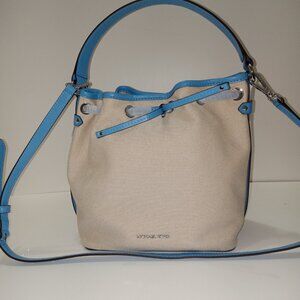 New Michael Kors Medium Bucket Messenger Bag Cream Pacific Blue Canvas